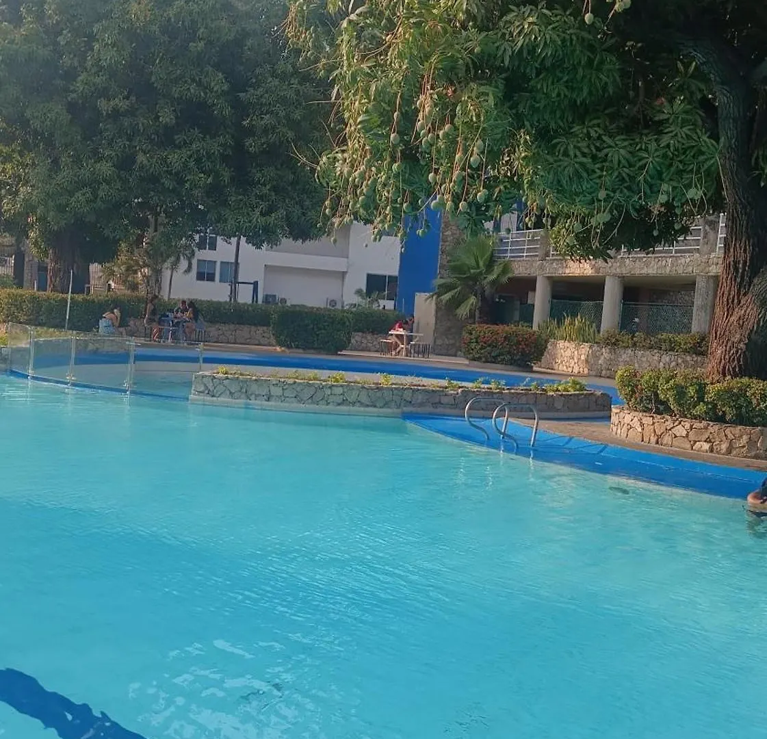 Cabana Parejas Y Familias Condominio Campestre Cerca Rodadero Con Piscinas 산타마르타
